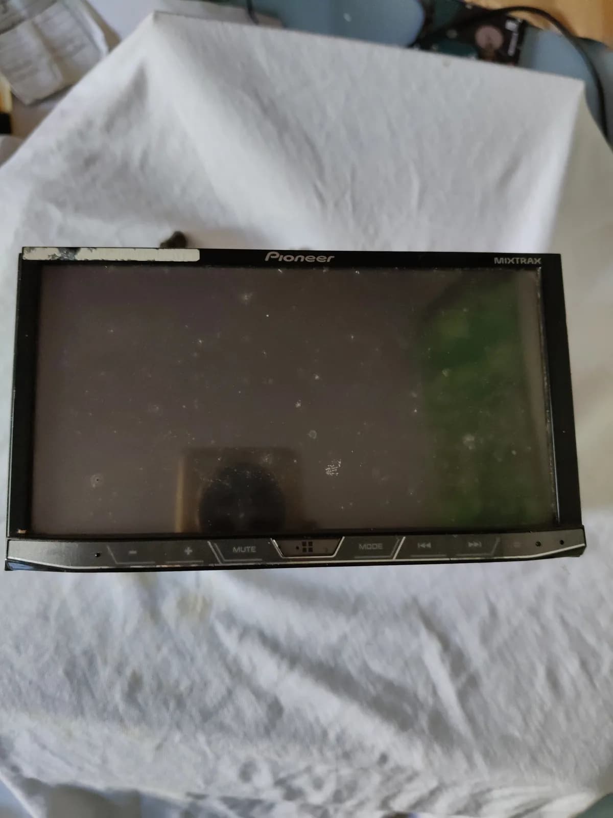 Pioneer mixtrax AVH 8750bt double din car player